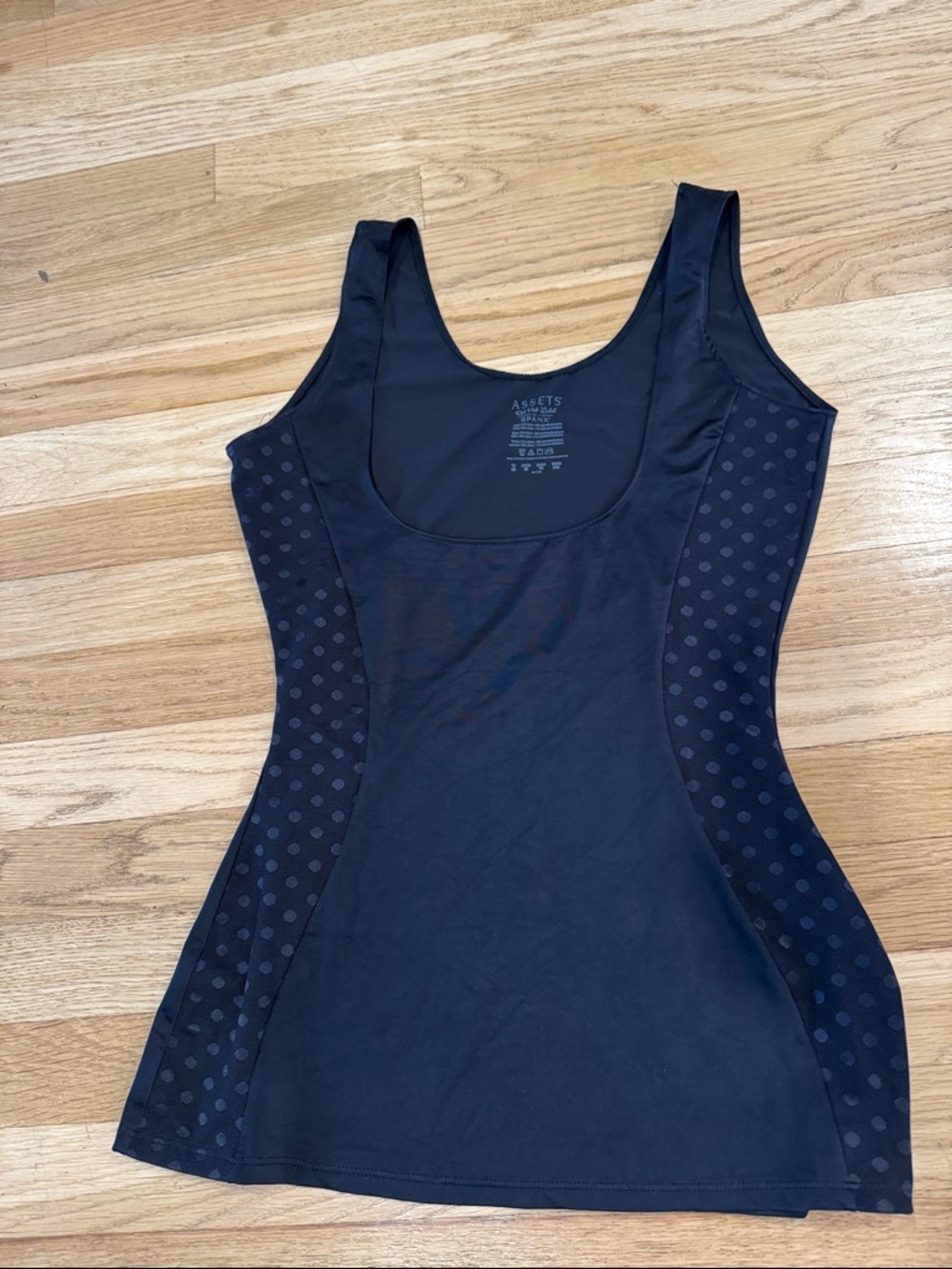 SPANX Black Assets Red Hot Label Shaping Tank
